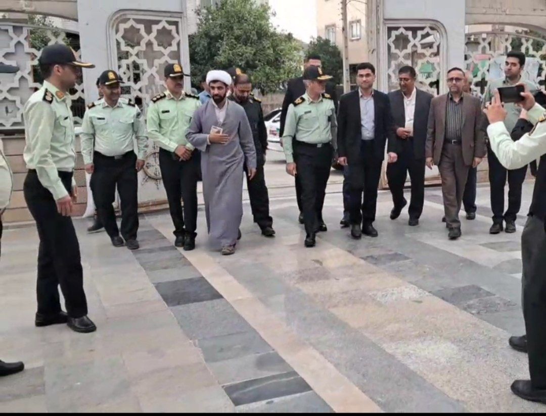 حضور فرمانده انتظامی استان مازندران در شعبه انتخاباتی گلوگاه
