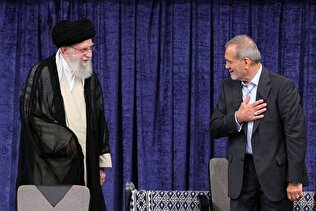 وحدت حرف اول و آخر را می‌زند/دشمنان هر تهدیدی بکنند ما نباید جا خالی کنیم
