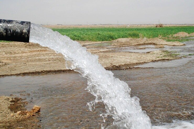 تعادل بین منابع آبی و مصرف برهم خورده است