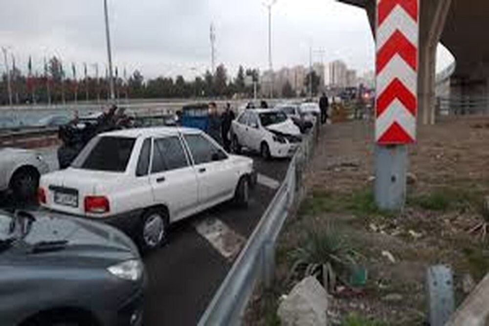 عدم توجه رانندگان به جلو ، علت اصلی تصادفات درون شهری در مازندران