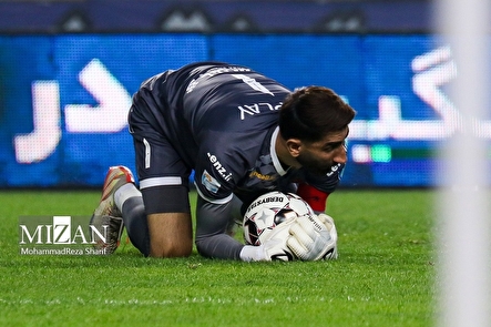 بیرانوند: فکر نمی‌کردم هواداران پرسپولیس این‌قدر بی‌معرفت باشند/ تراکتور این فصل قهرمان می‌شود