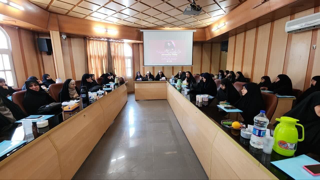 نشست تخصصی روسای شورای هیئات مذهبی بانوان در مازندران