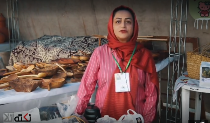 فیلم | گفتگو با غرفه داران نمایشگاه صنایع دستی در 90 سالگی شهرداری تنکابن