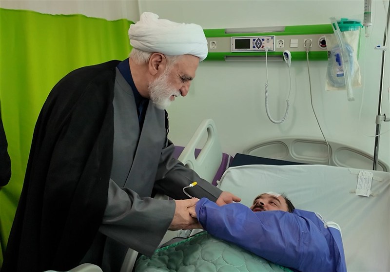 عیادت رئیس قوه قضاییه از مجروحان حمله صهیونیست‌ها به زندان اوین