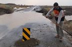 سیل قلعه‌گنج ١٠ میلیارد تومان به جاده‌ها خسارت زد