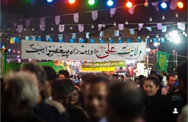آمادگی مردم تهران برای برپایی جشن عید غدیر در دل شب و زیر صدای پدافند + فیلم
