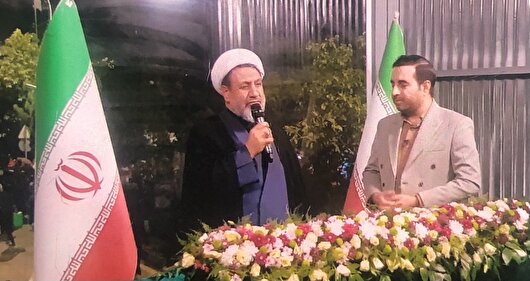 مردم اخبار را از طریق رسانه‌های رسمی پیگیری کنند