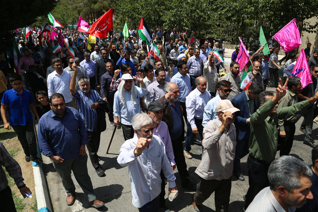 شکوه حماسه مردم نکا در جمعه خشم و نصر