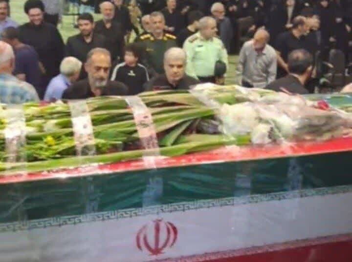 آیین وداع با پیکر سردار شهید رستمیان در بهشهر برگزار شد