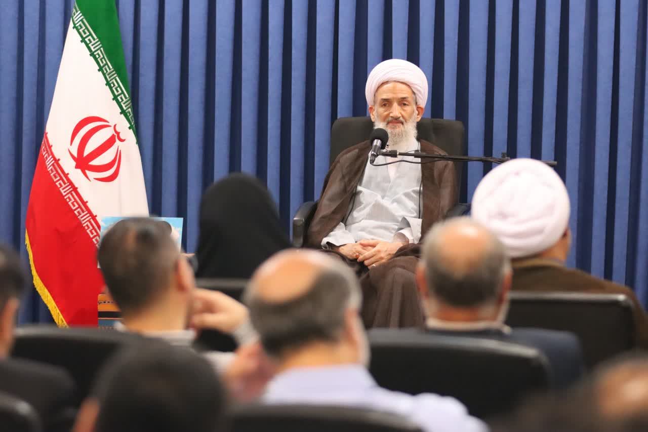 خبرنگاران مدافعان در مقابل ناتوی فرهنگی و مدافع ارزش‌ها هستند