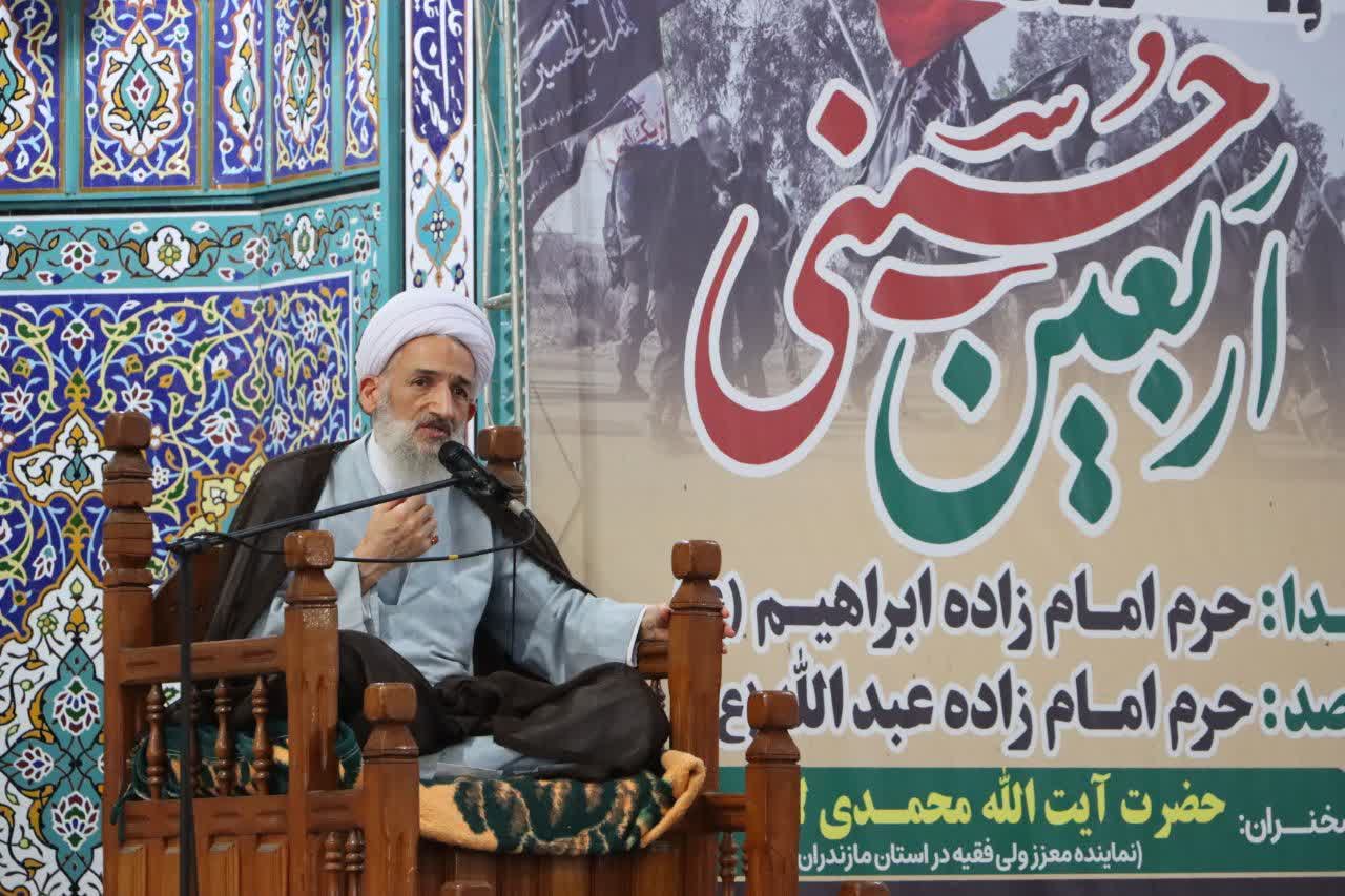 اربعین حسینی نمادی از حماسه و ایثار و عامل تحول اجتماعی است