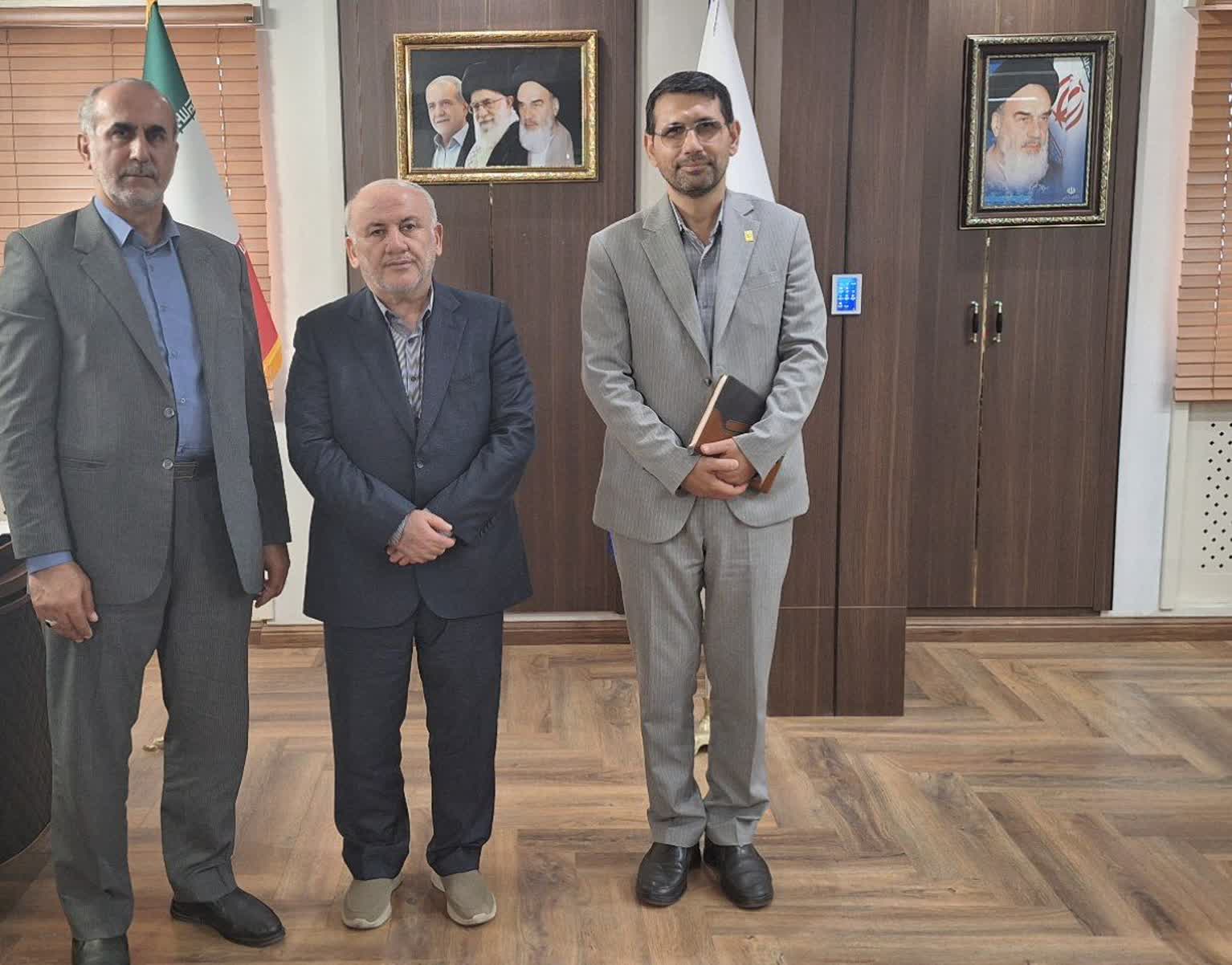 دیدار معاونت فرهنگی تربیتی دانشگاه فرهنگيان با استاندار مازندران