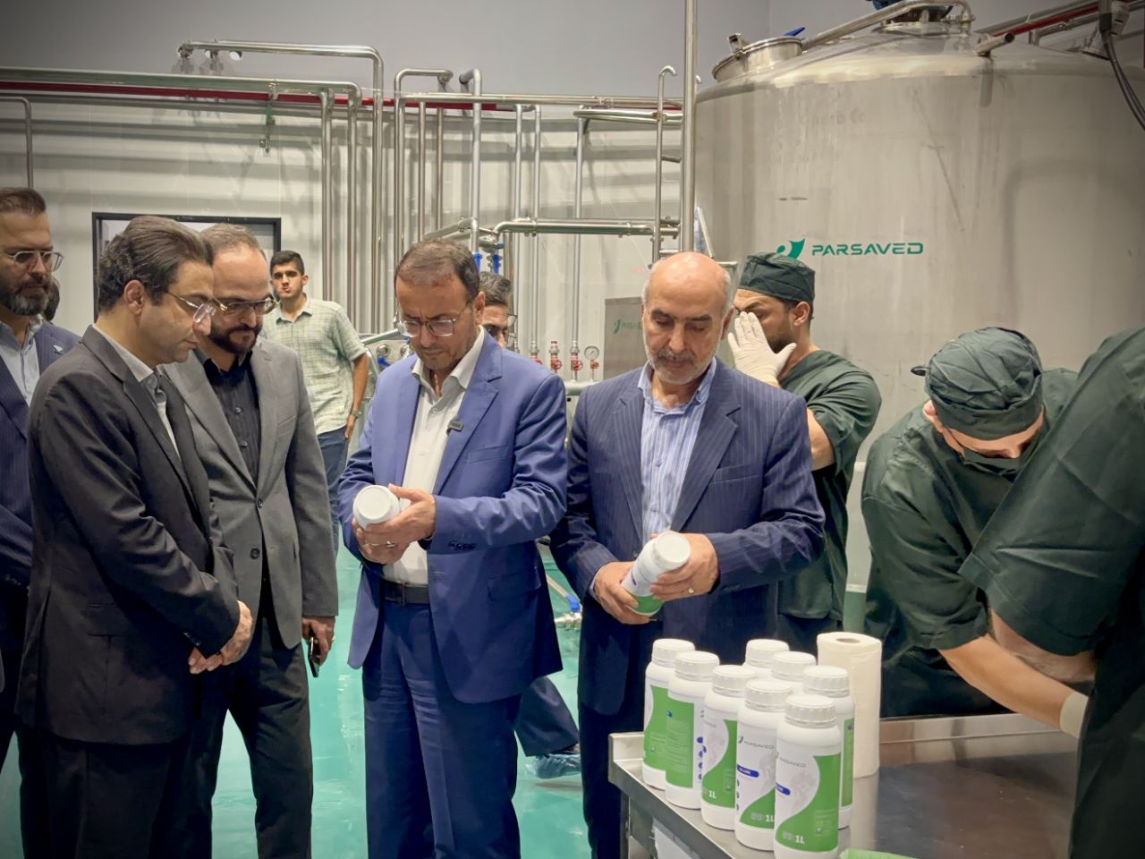 تأکید رئیس سازمان دامپزشکی بر نقش کلیدی شرکت‌های دانش‌بنیان در تأمین داروی دام کشور